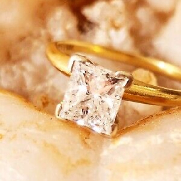 BELDEN JEWELERS vintage, elegant engagement ring set used, solid gold, Size 7. - Picture 2 of 10